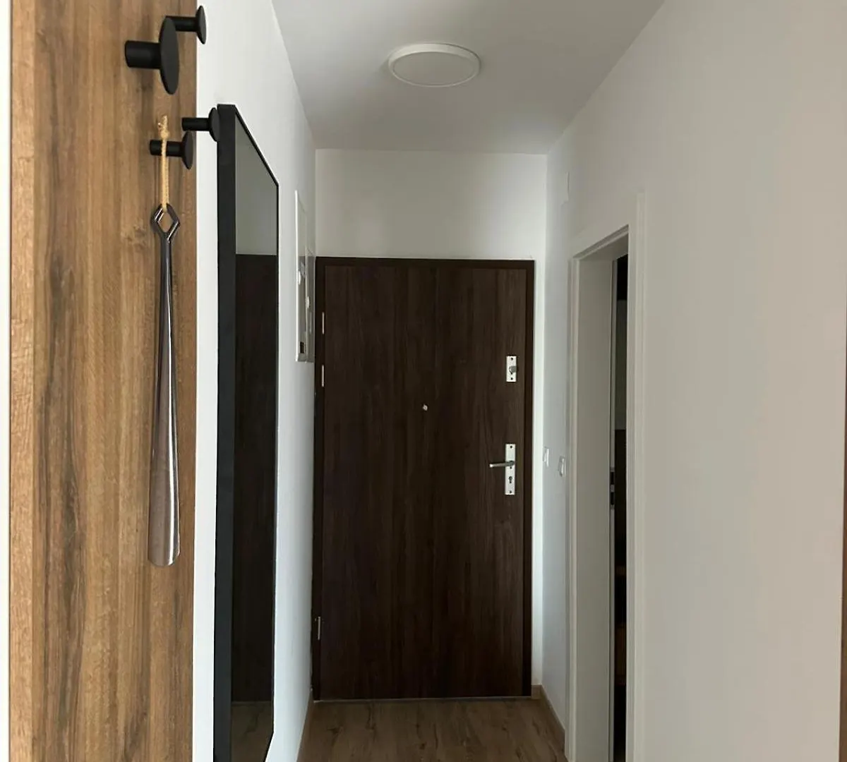 Apartment N