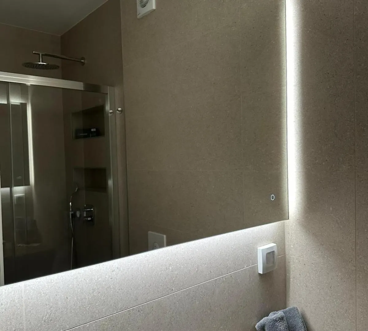 Apartment N